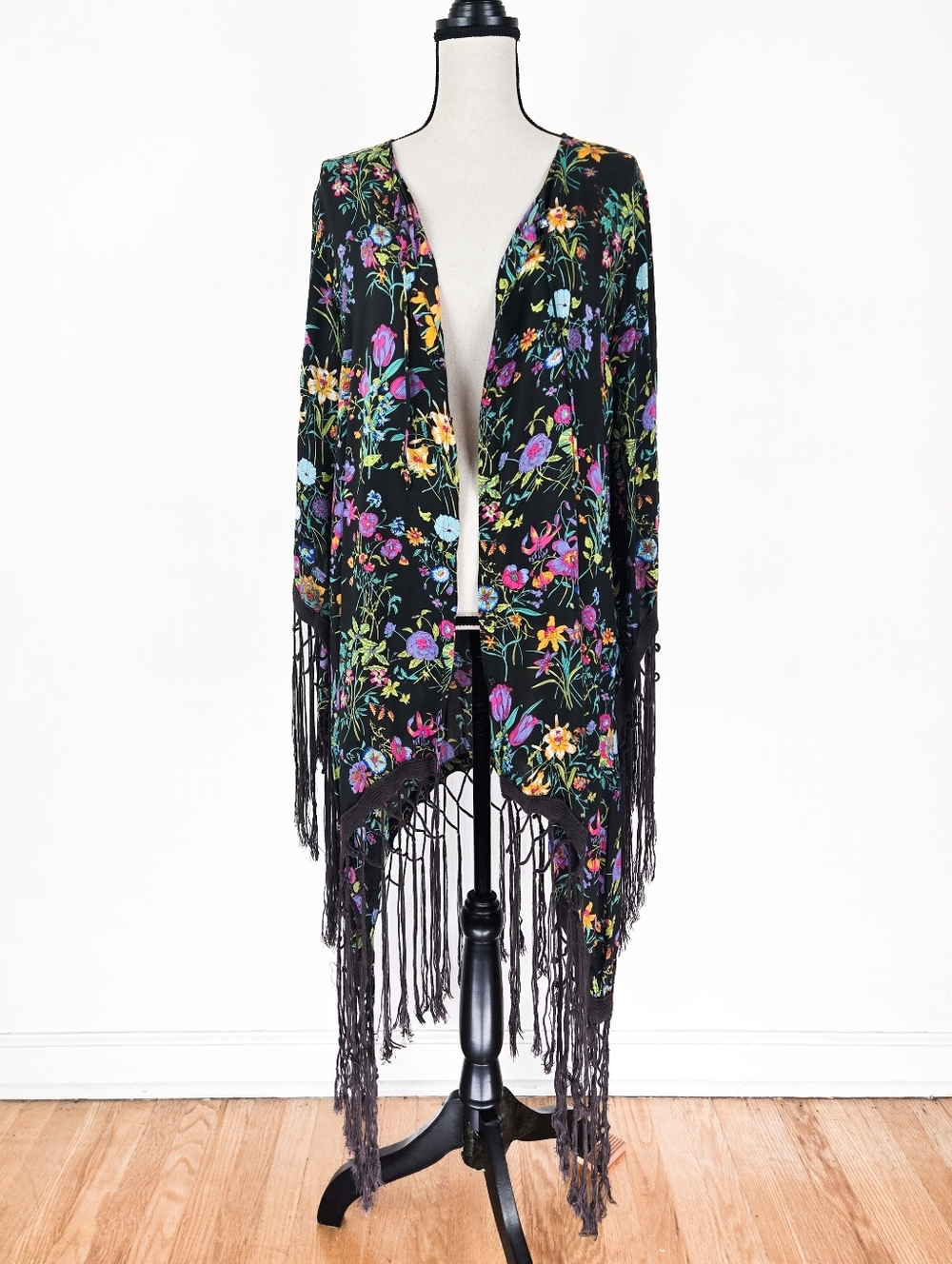 EUC Spell Gypsy Queen Tassle Kimono Dress